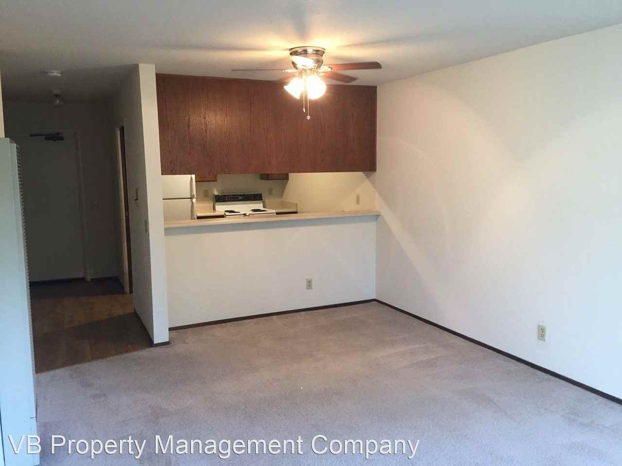 1352 Creekside Dr. - Photo 2 of 15