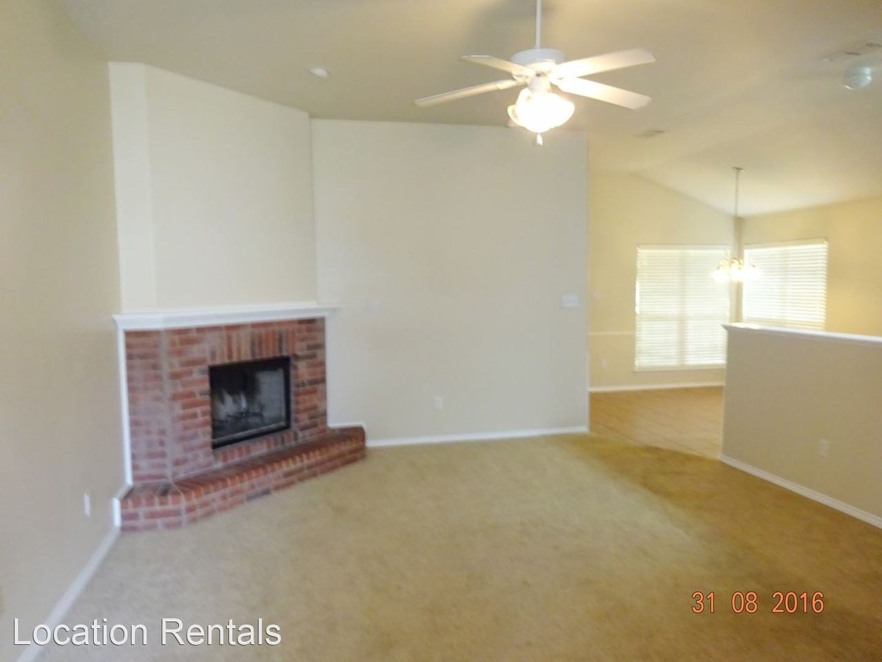 6707 84th St - Photo 3 of 10