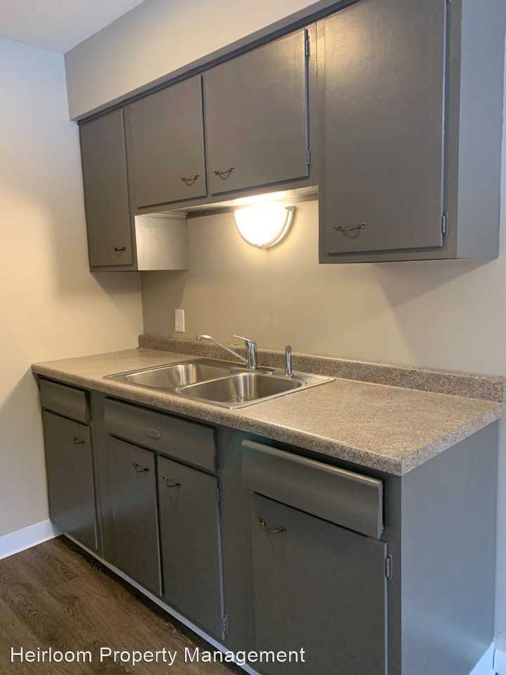 1807 E 3rd St - Photo 3 of 17