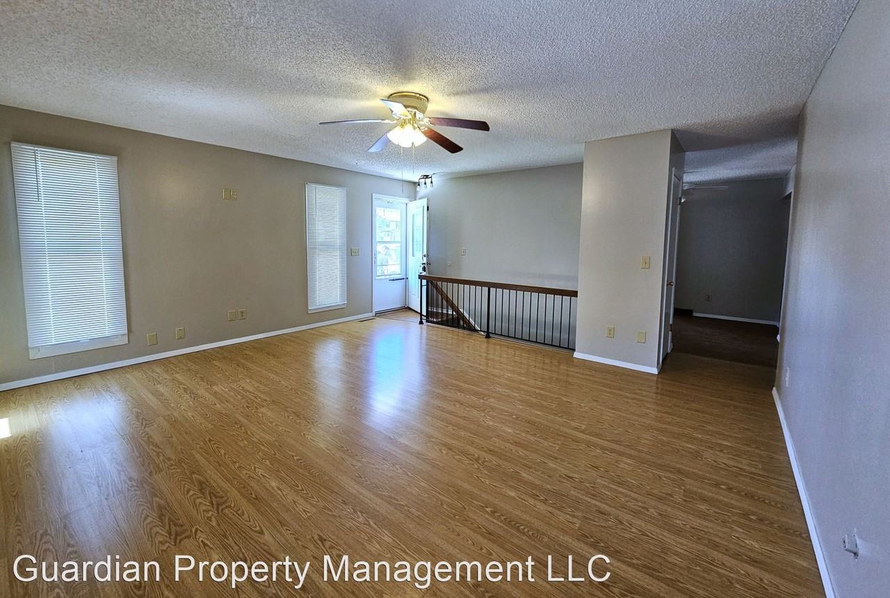 2006 S White Oak Dr - Photo 3 of 13