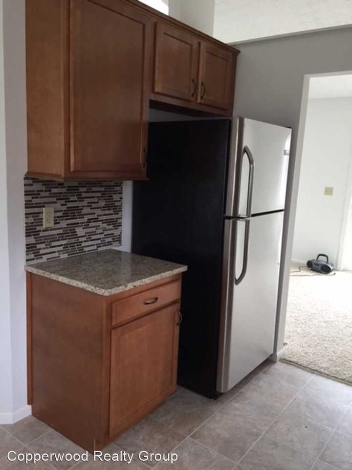 773 Kingston Dr - Photo 3 of 10