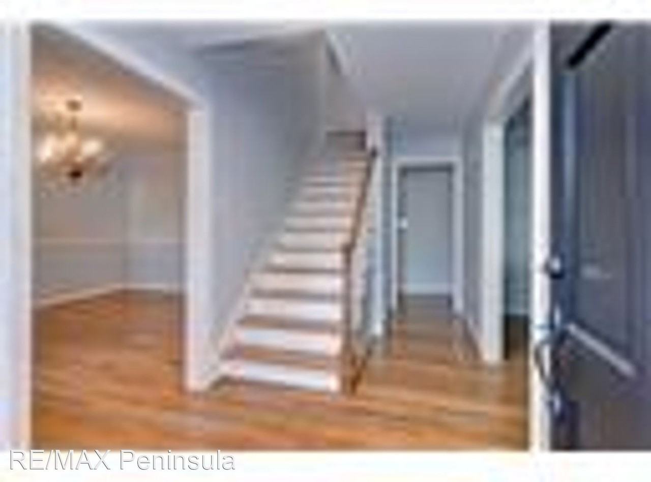 136 Stage Rd - Photo 2 of 14