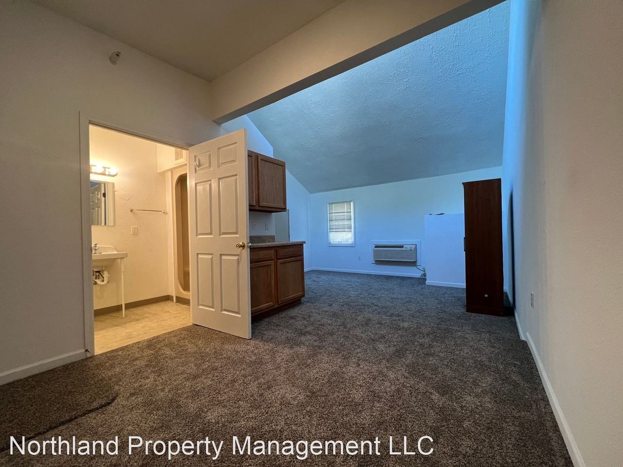 115 N. Michigan Ave - Photo 2 of 11