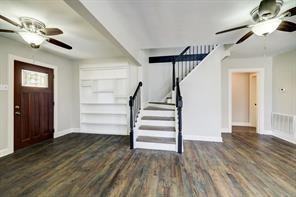 1312 4th St - Photo 2 of 15