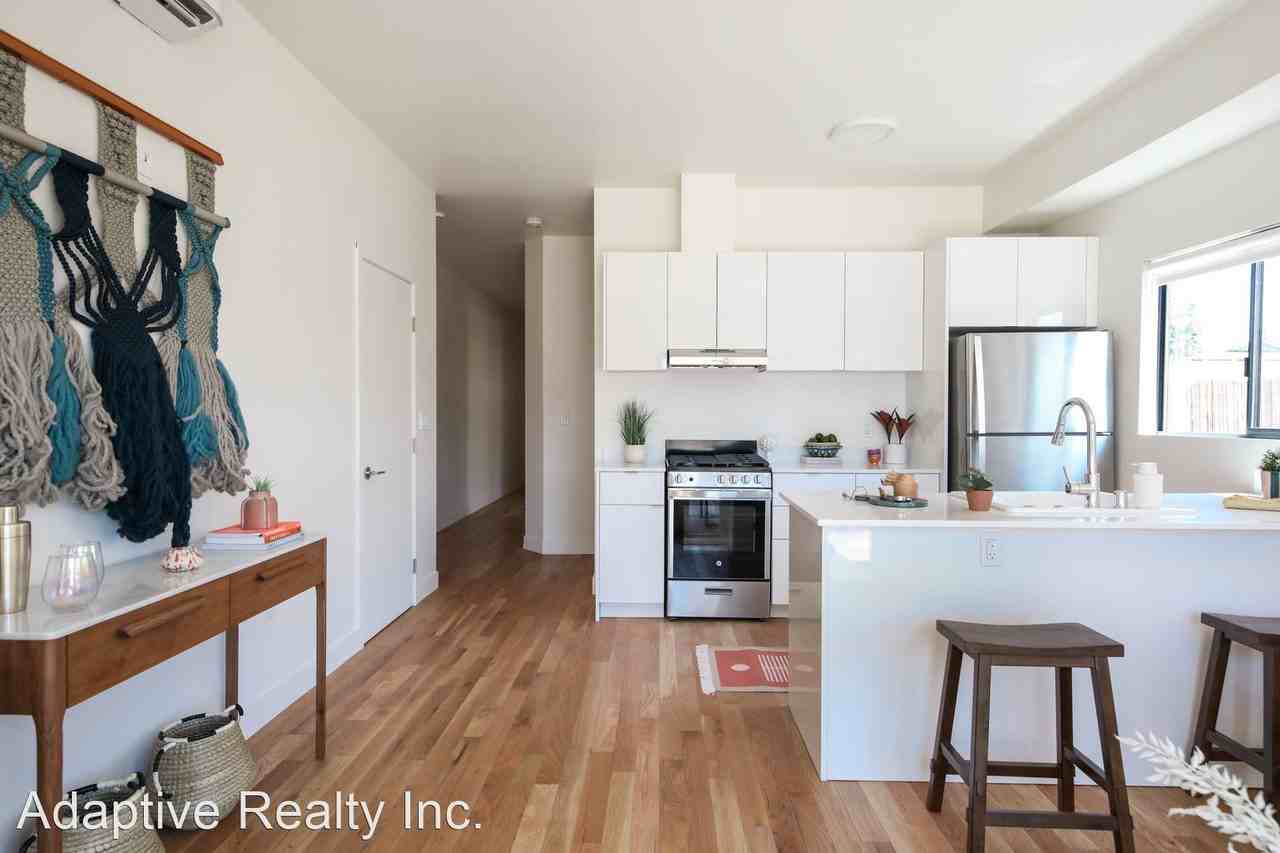 2246 S Ridgeley Dr Apartments in Mid City, Los Angeles, CA 90016 Zumper