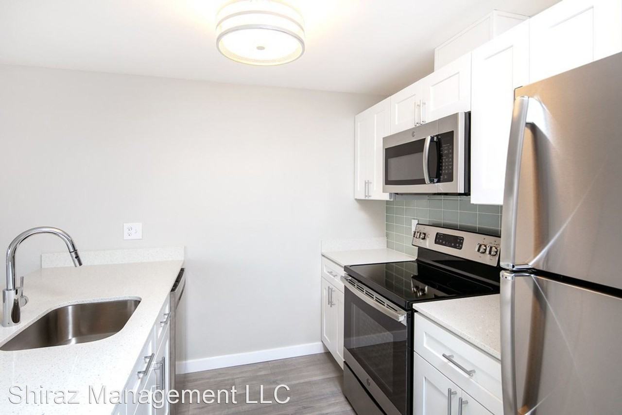 6041 California Ave SW - Photo 2 of 18
