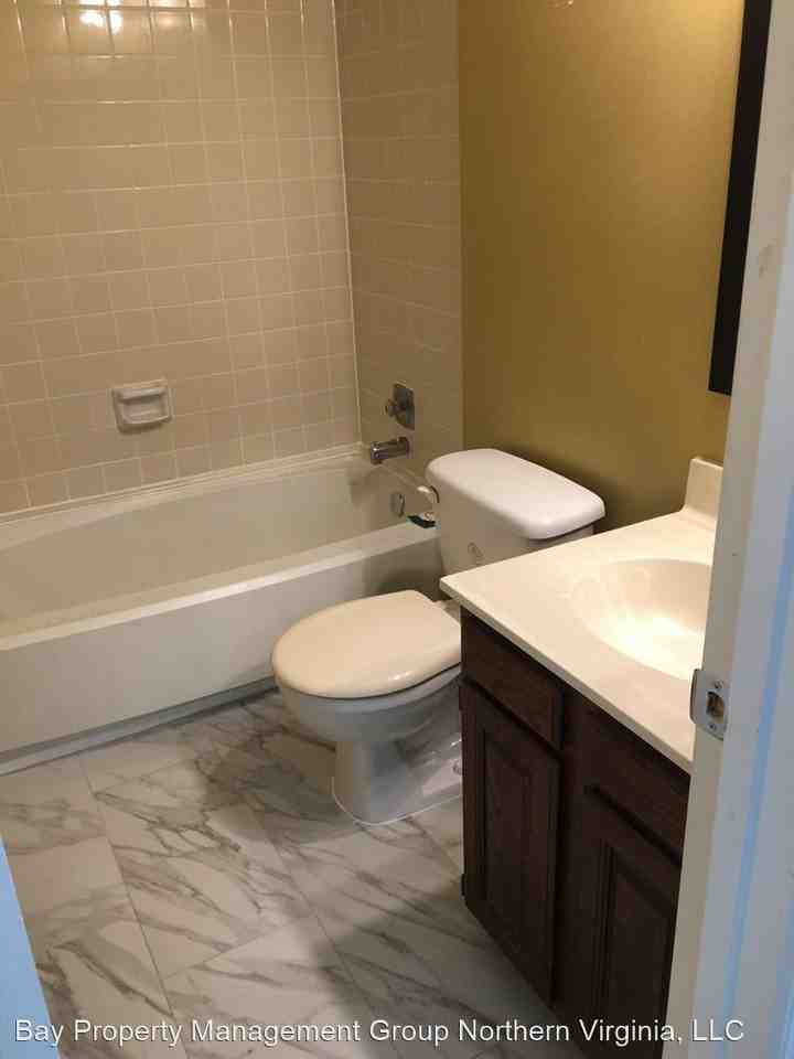 6106 Heron Pond Ct - Photo 2 of 13