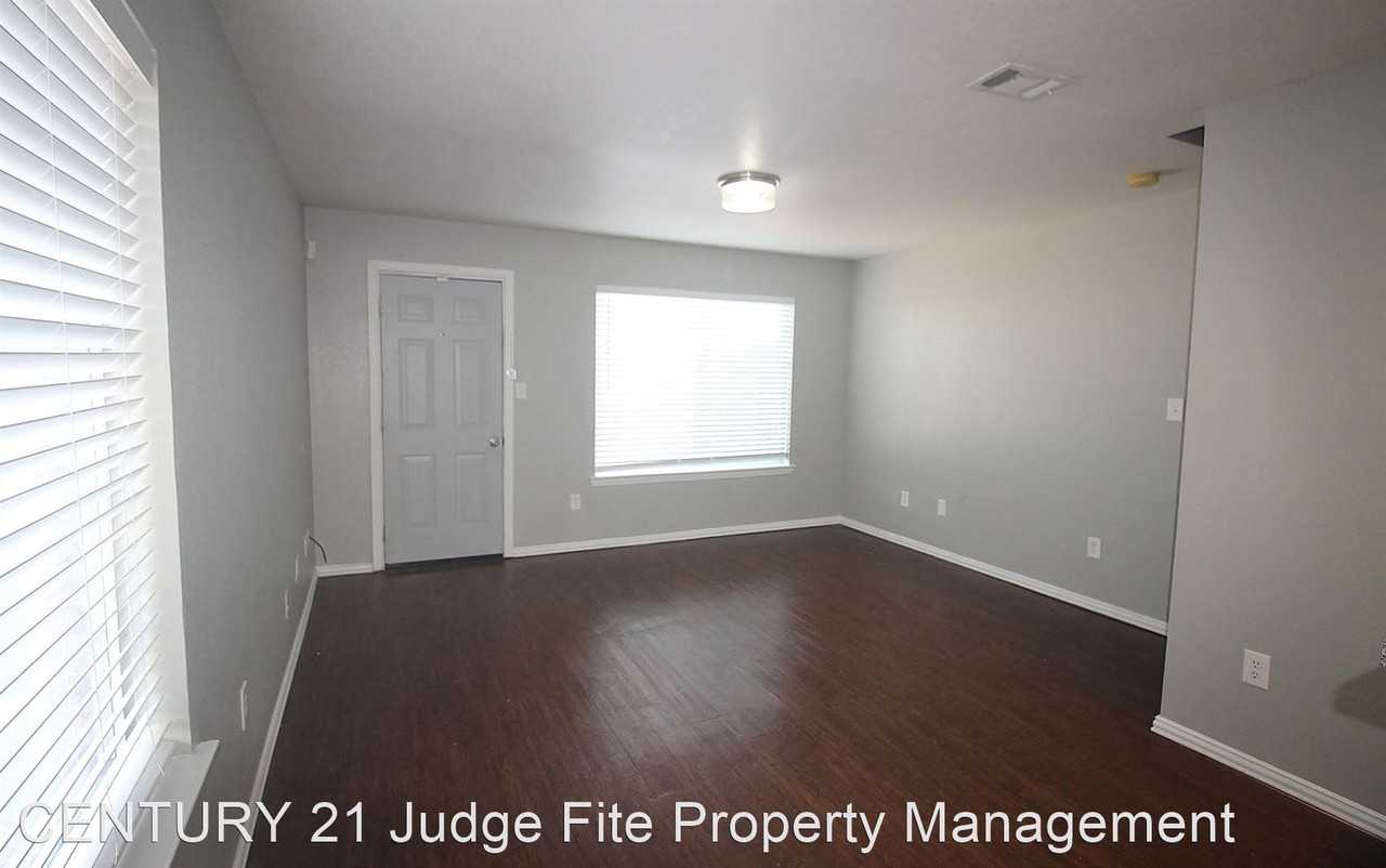 4015 Preferred Pl - Photo 2 of 11