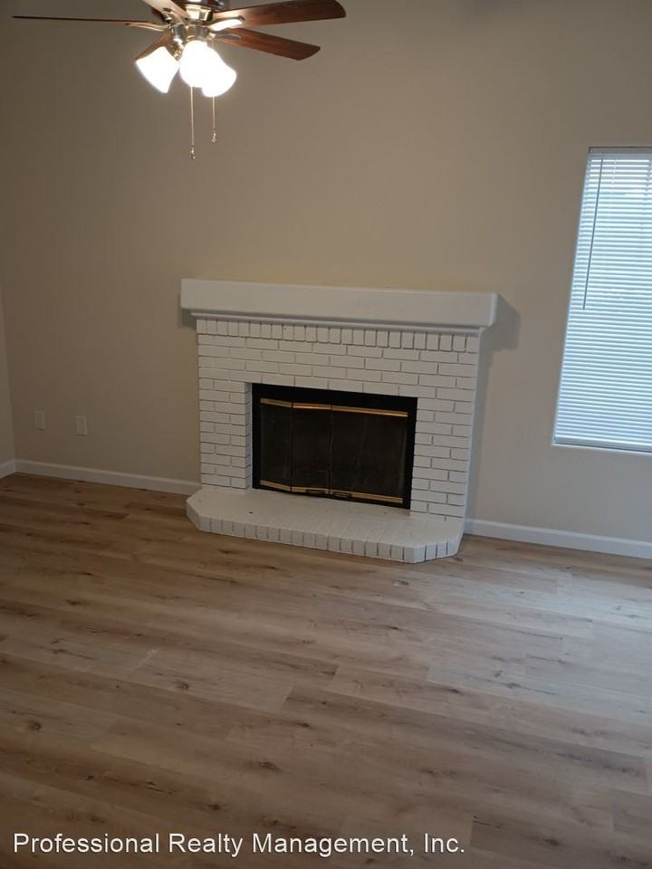 7413 Senalda Ct - Photo 2 of 14