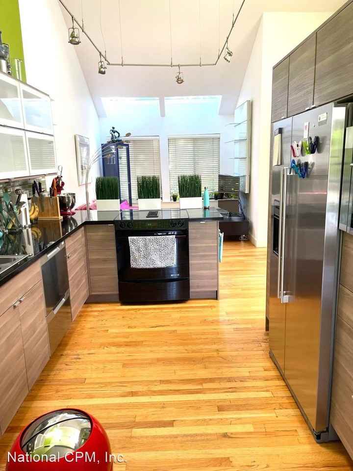 1691 Grant Rd - Photo 3 of 31