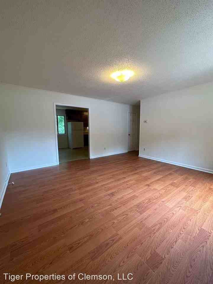 807 Creekside Dr Apartments in Clemson, SC 29631 Zumper