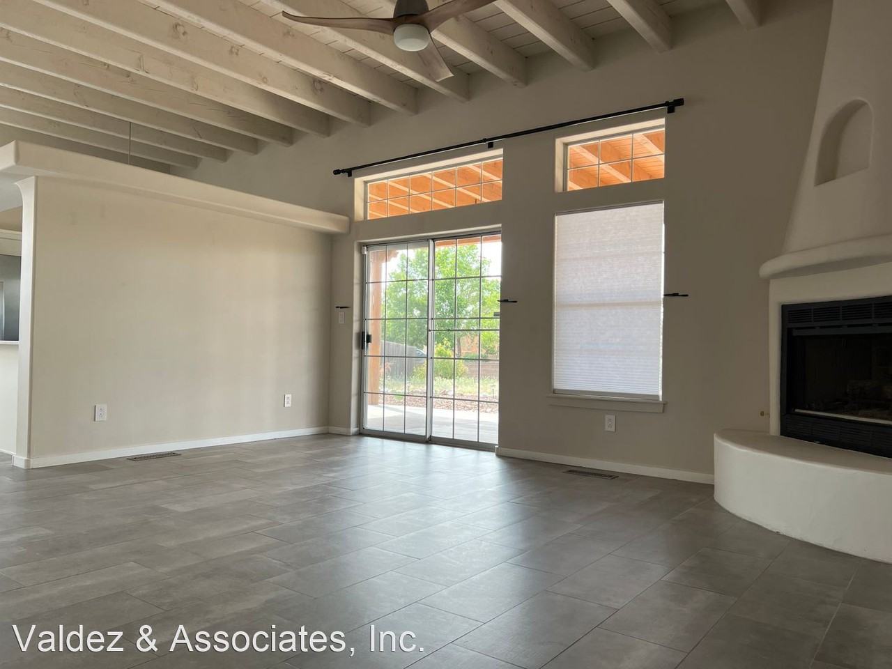 4182 Cheyenne Cir - Photo 2 of 9