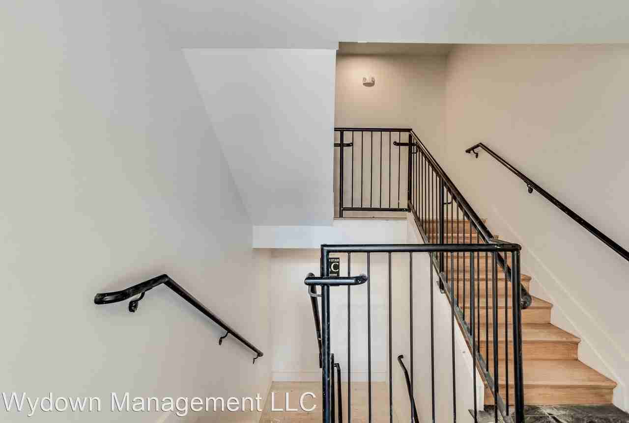 1338 H St NE - Photo 2 of 35