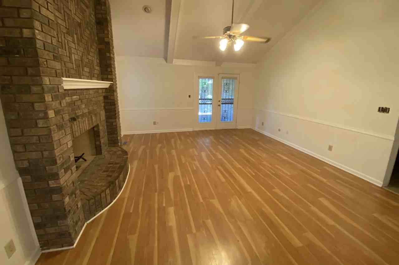 6628 N Tuxedo Ln - Photo 3 of 10