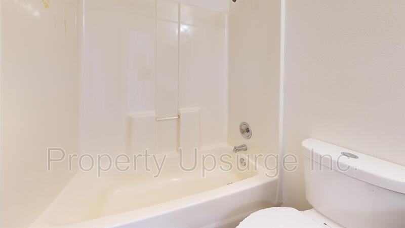 71 Mono Ave - Photo 3 of 12