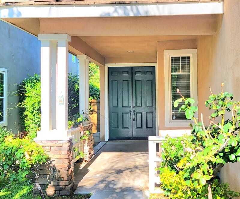 28403 Calex Dr - Photo 3 of 38