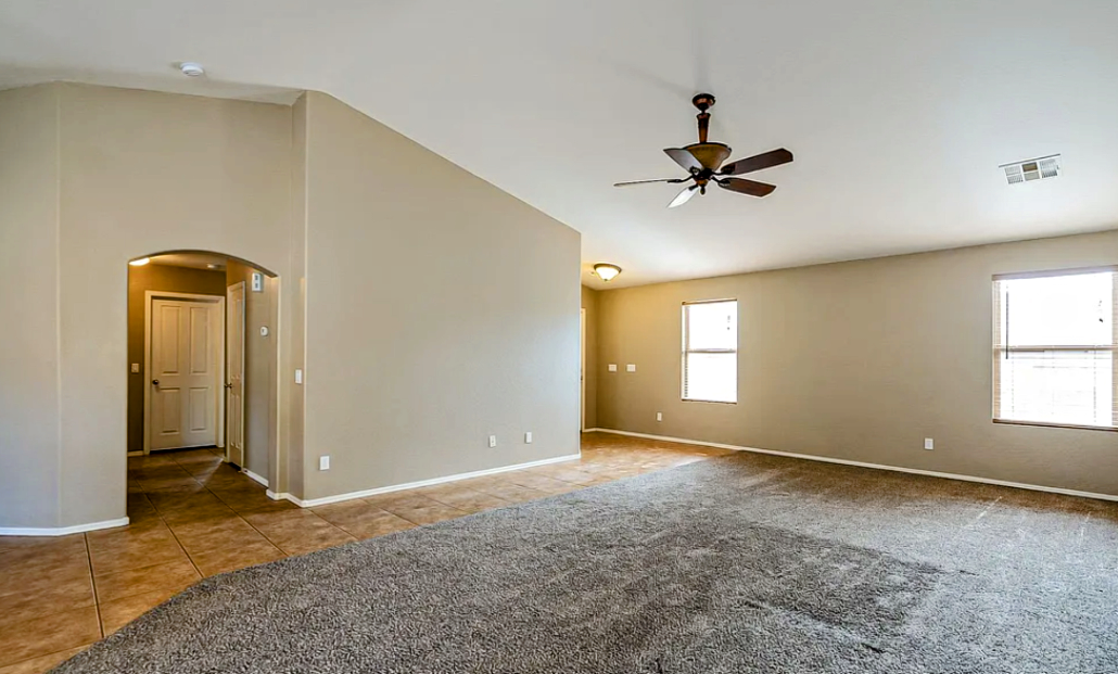 6524 W Desert Ln - Photo 2 of 11