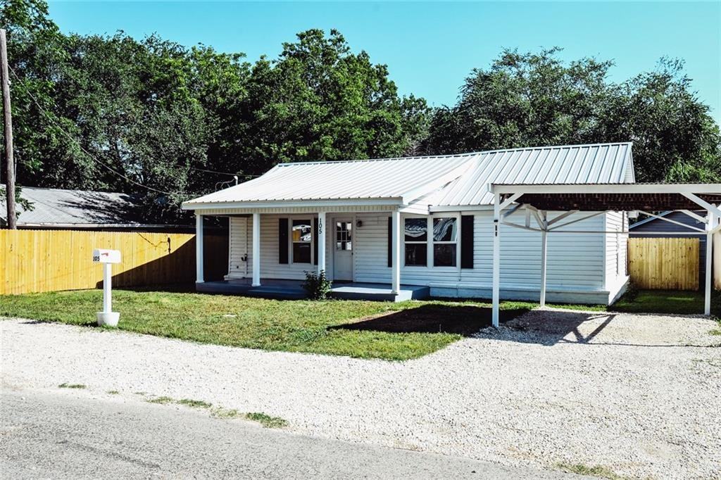 105 W Avenue E - Photo 2 of 12