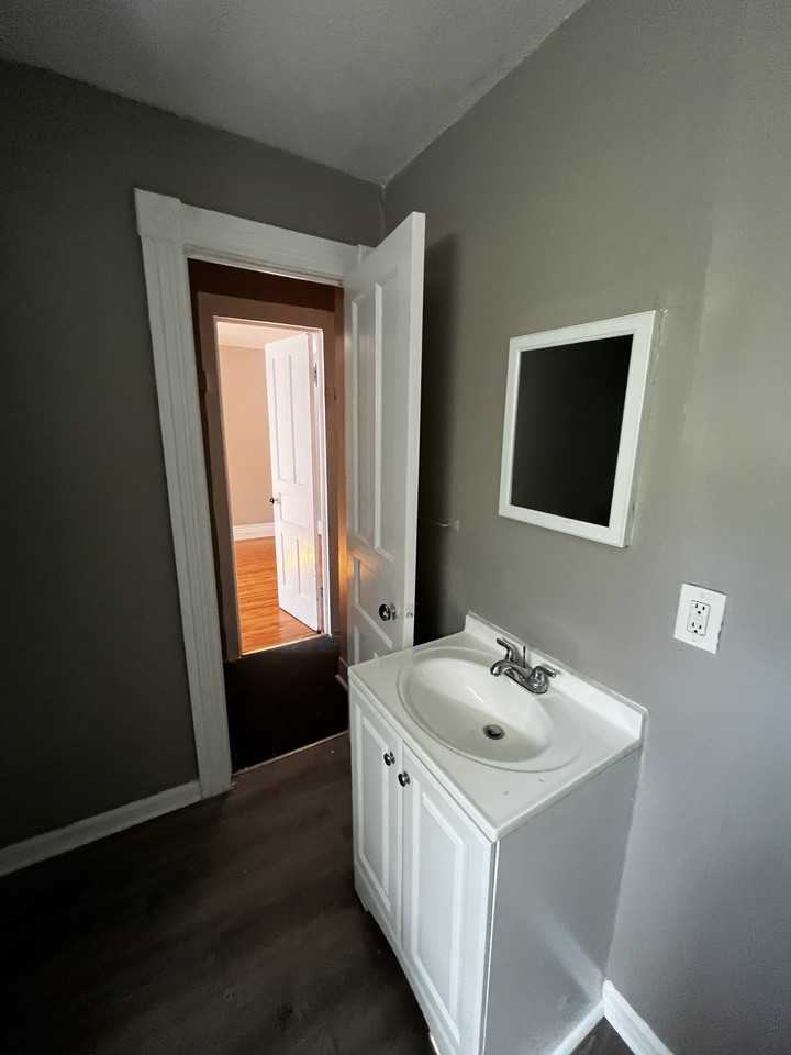 None 81 - Photo 3 of 24