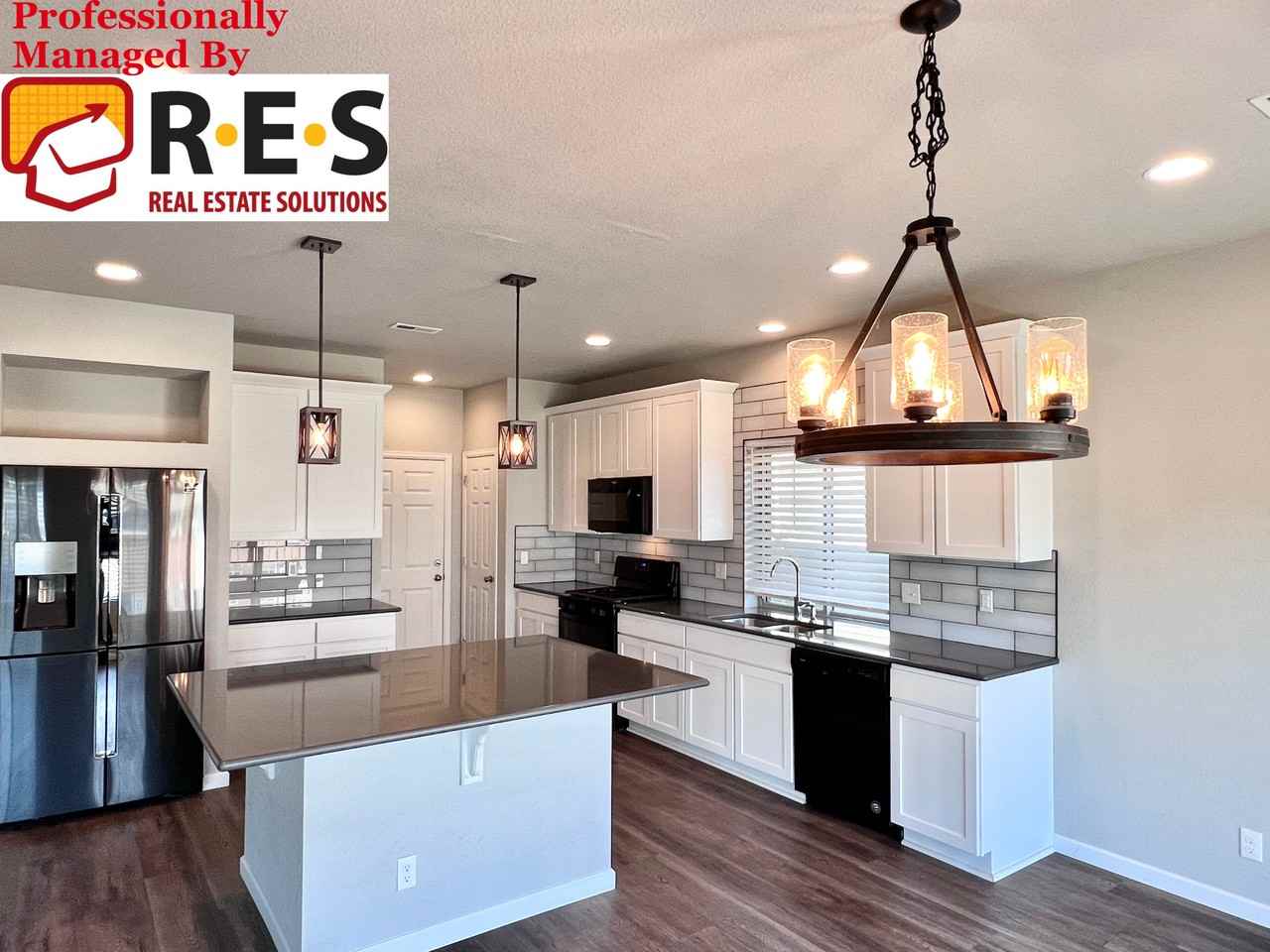 5364 Walden Ct - Photo 3 of 18