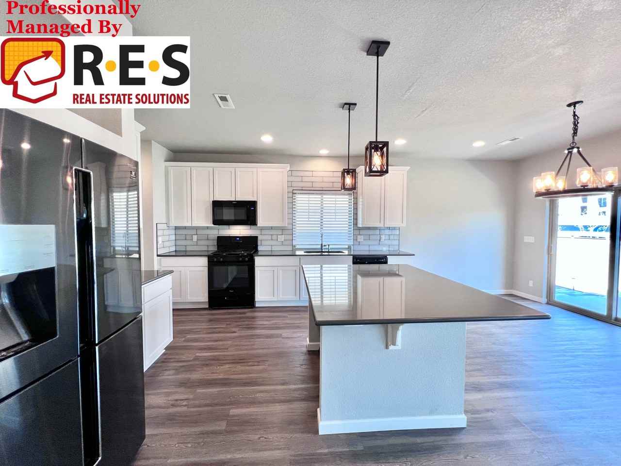 5364 Walden Ct - Photo 4 of 18
