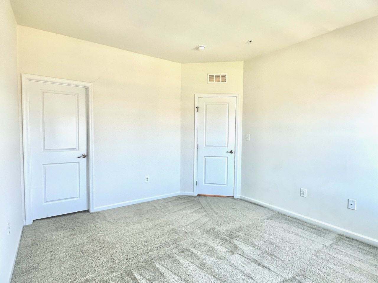 5312 N Center Dr - Photo 4 of 28