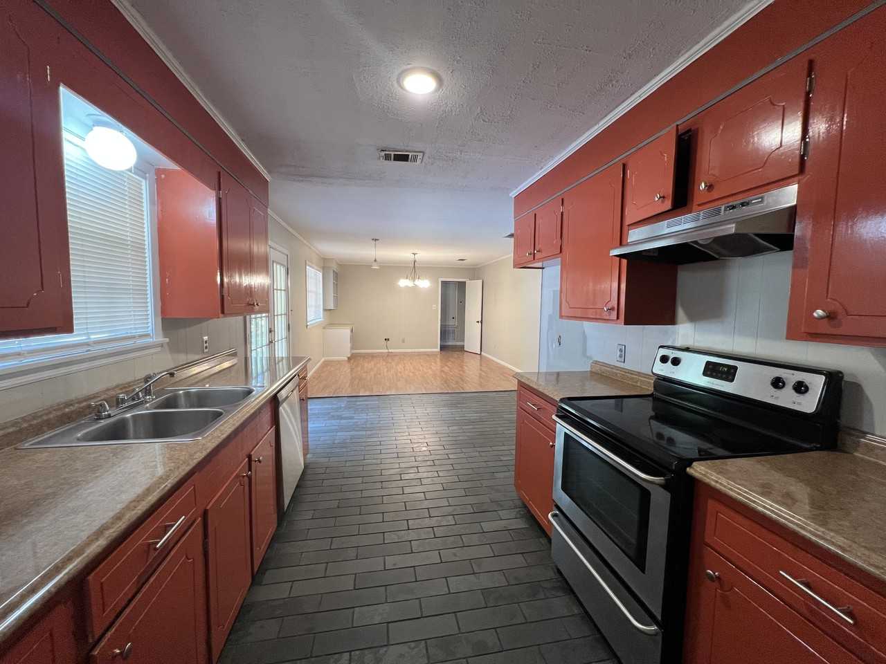 415 N 21st Ave - Photo 3 of 16