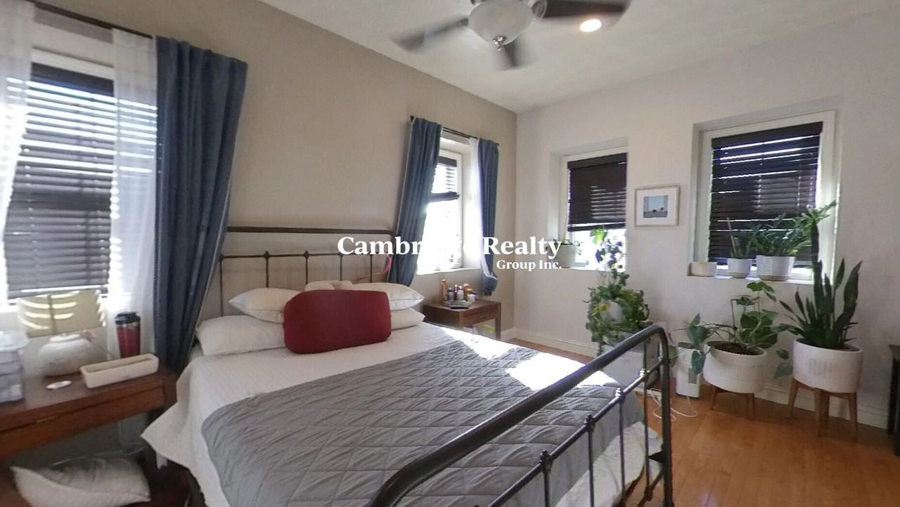 740 Broadway - Photo 3 of 20