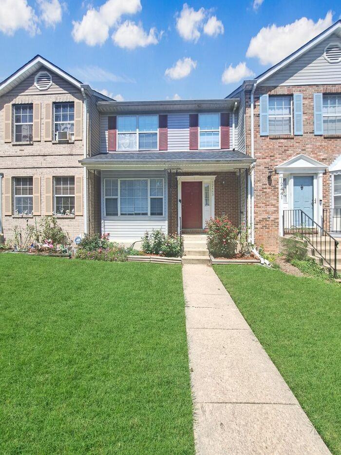12443 Old Colony Dr - Photo 2 of 37