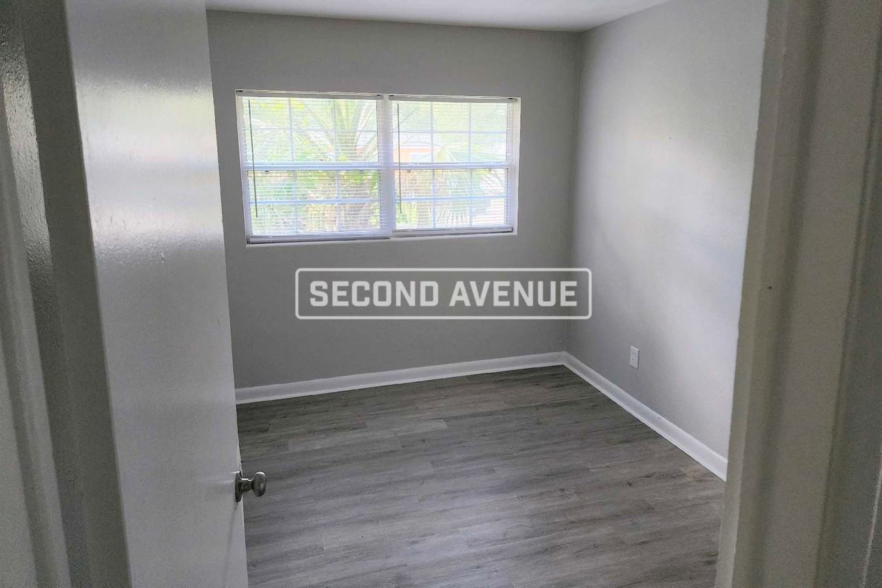 3015 Lansdell Dr - Photo 7 of 11