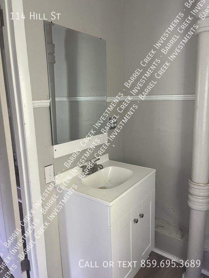 114 Hill St - Photo 3 of 8