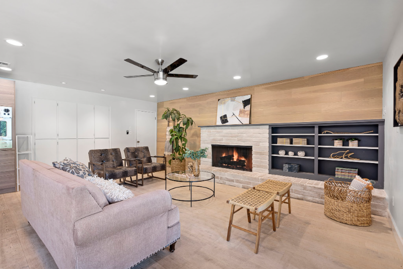 2105 Amador Ave - Photo 3 of 15