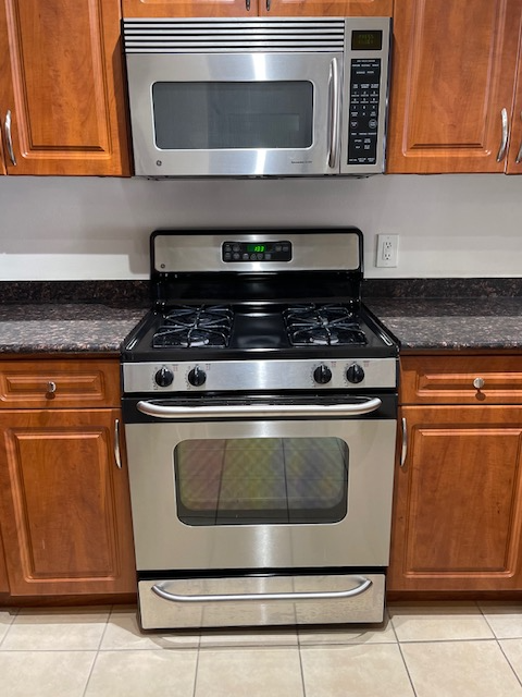 12917 Centre Park Circle - Photo 3 of 28