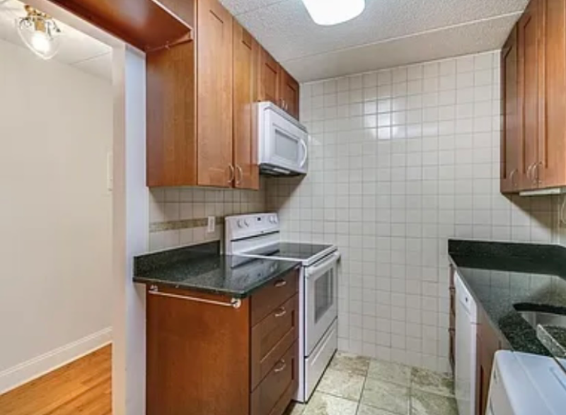 16 Winter St - Photo 2 of 10