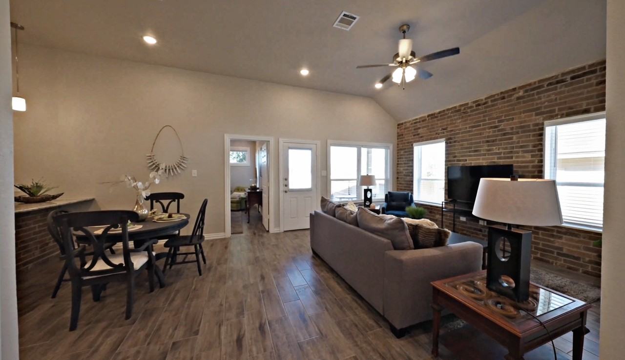 3526 Fenway Circle - Photo 3 of 10