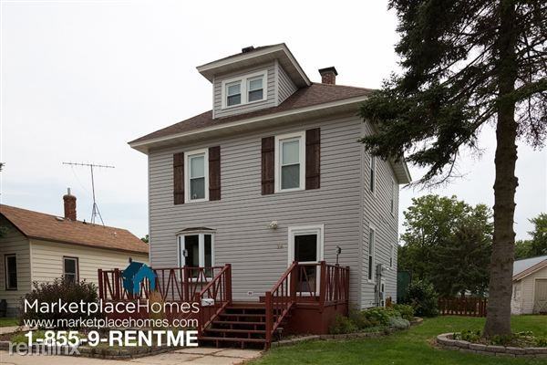 306 4th Ave NE - Photo 3 of 29