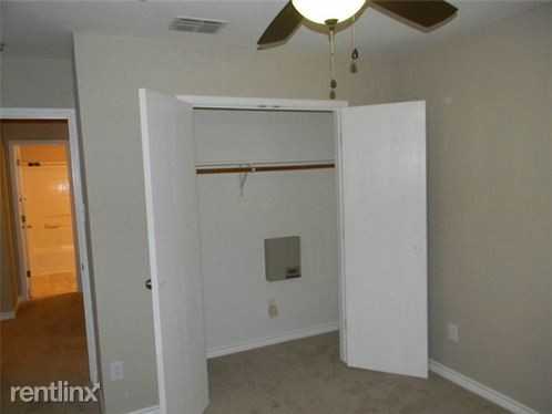 800 Margaret Dr - Photo 3 of 10