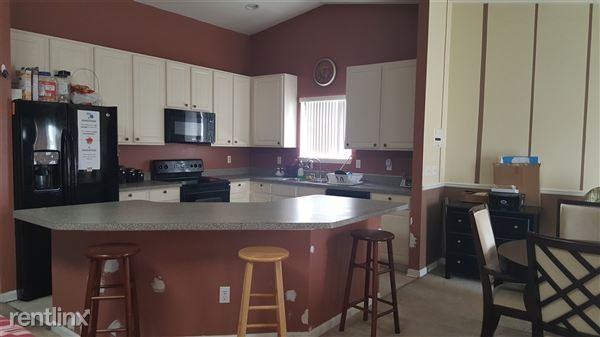 13938 Country Walk Blvd - Photo 3 of 8