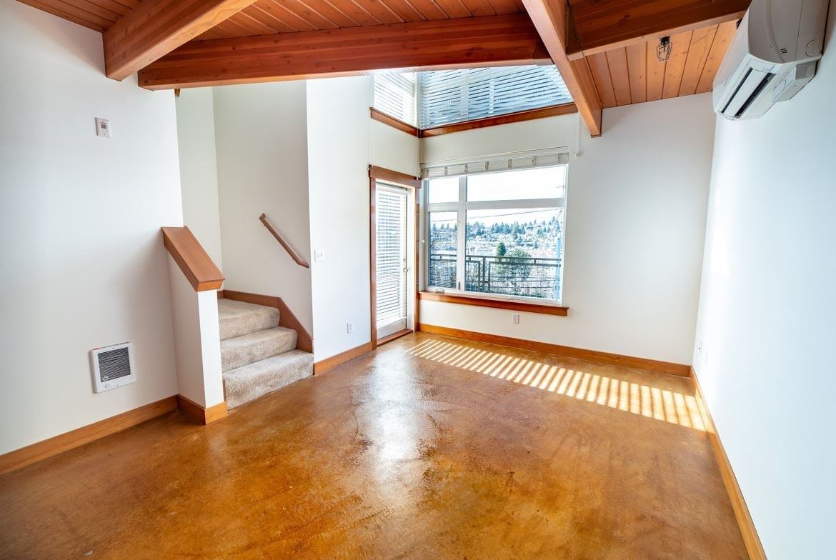 Union Bay Lofts - Photo 6 of 31