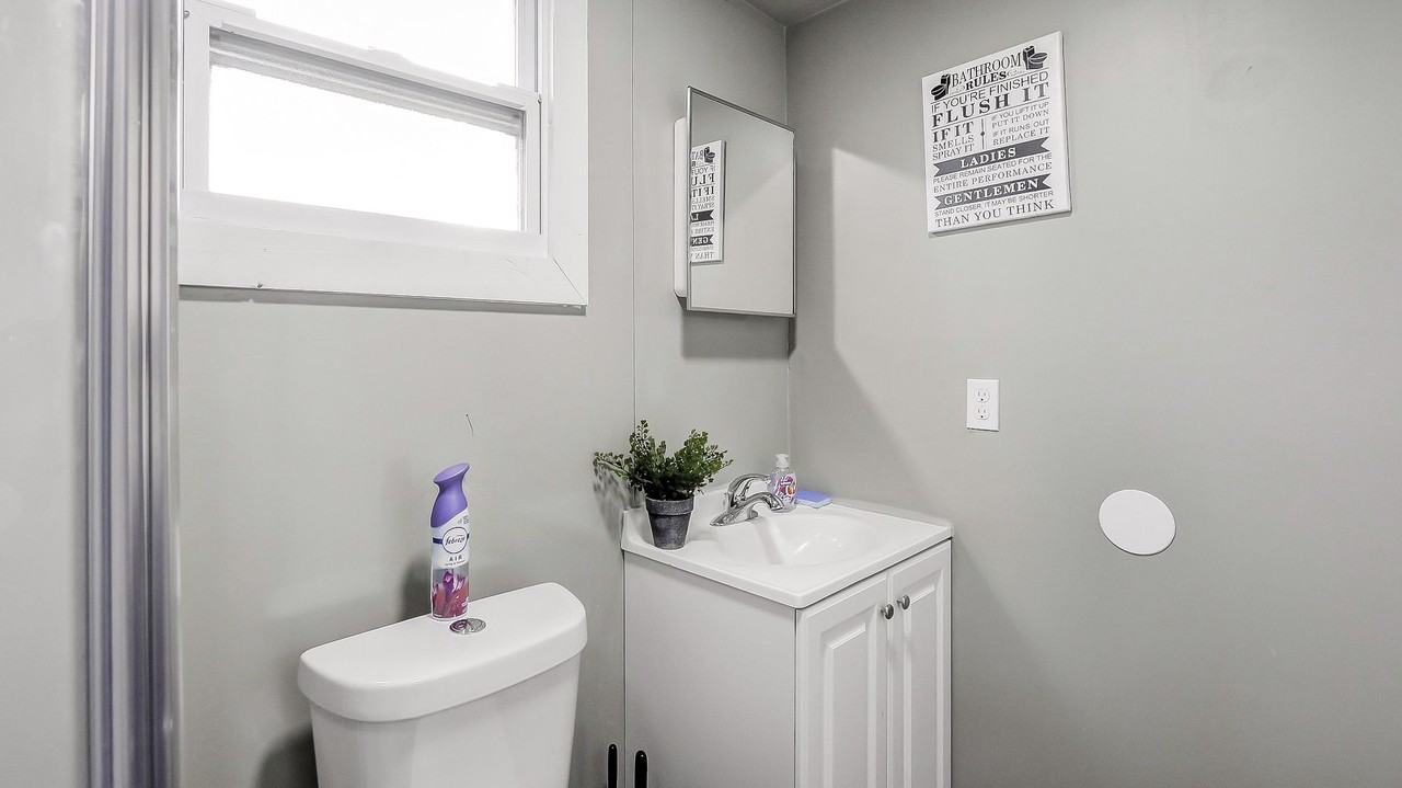 E 112th Ave - Photo 6 of 11