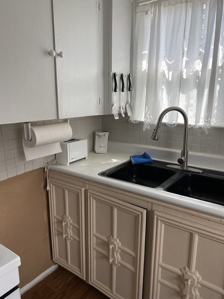 165 Anita Circle - Photo 2 of 10