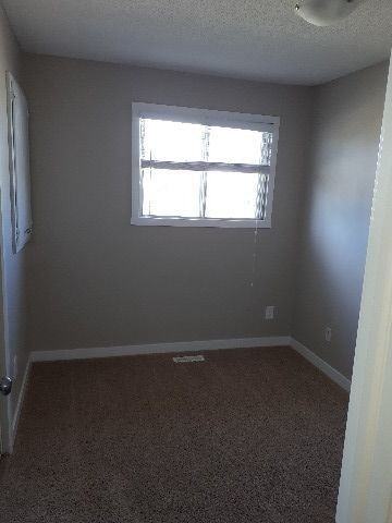 16515 114 St Nw - Photo 3 of 13