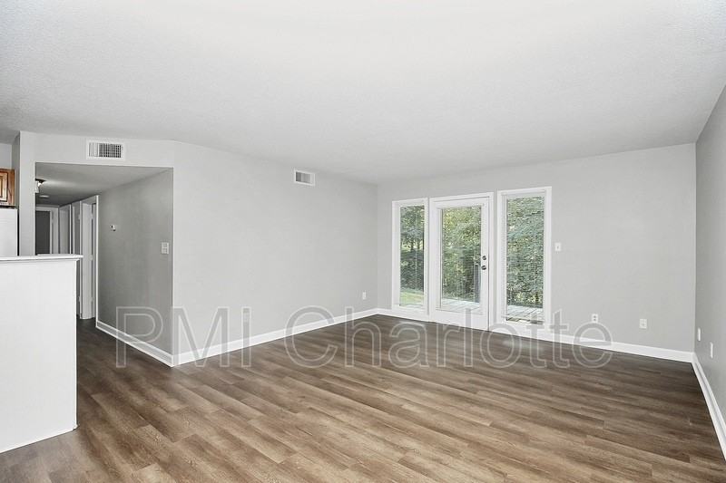 4722 Nc Hwye - Photo 4 of 29