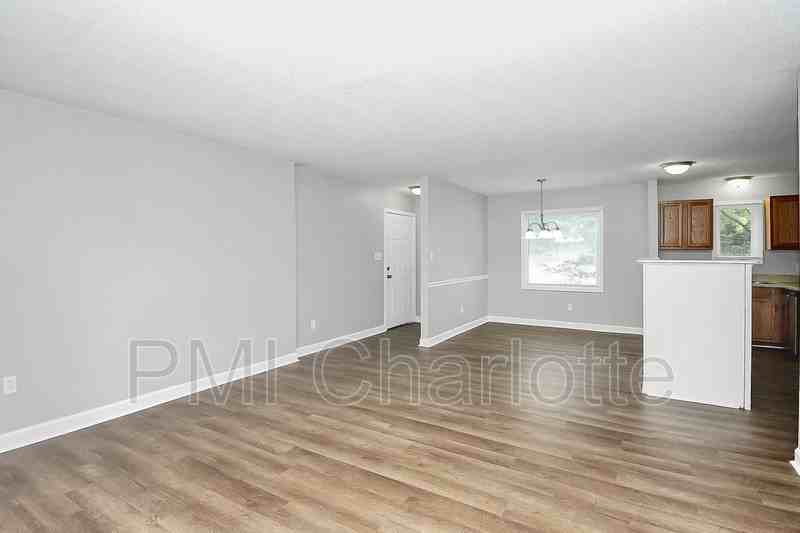 4722 Nc Hwye - Photo 6 of 29