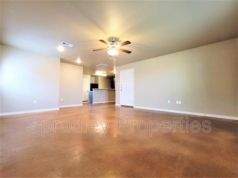 737 Laila Ln - Photo 3 of 10