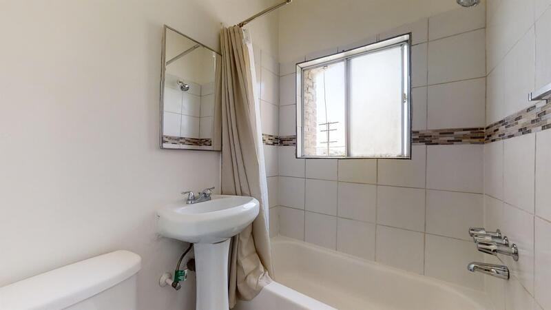 738 S New Hampshire Ave - Photo 7 of 18