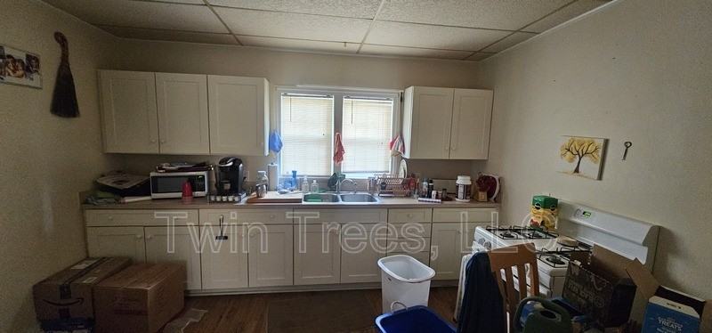 5810 Main St - Photo 3 of 12