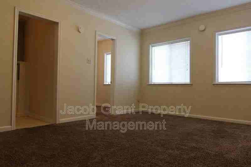 676 Memorial Dr #104 - Photo 4 of 7