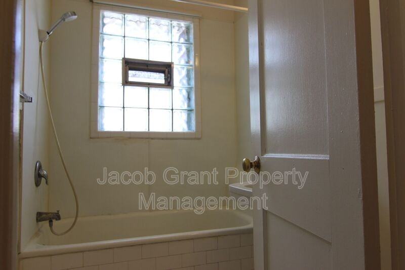 676 Memorial Dr #104 - Photo 6 of 7