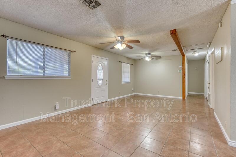 6402 Brownleaf Dr - Photo 3 of 23